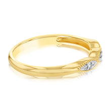Load image into Gallery viewer, 9ct Yellow Gold Diamond Milgrain Ring with 3 Brilliant Diamonds