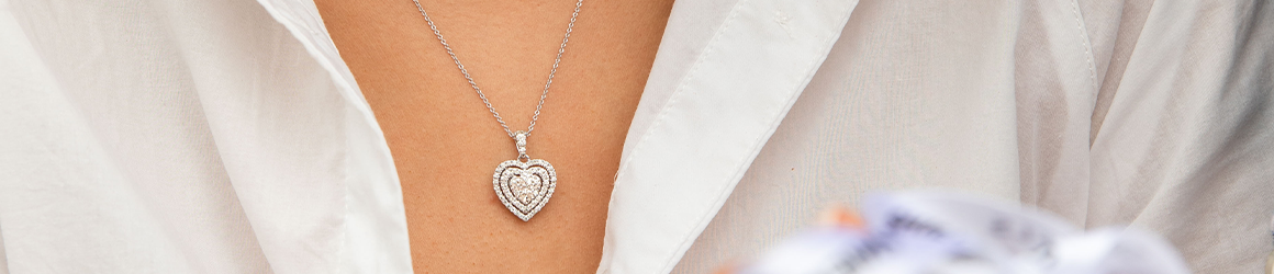 1 Carat Diamond Necklaces