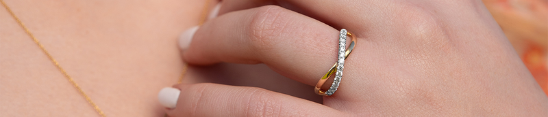 Gold Diamond Rings