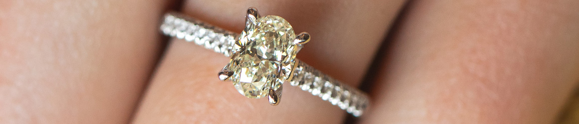 Oval Diamond Rings