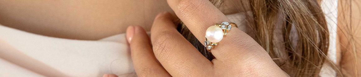 Ladies pearl dress rings deals