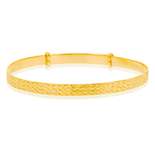 Load image into Gallery viewer, 9ct Yellow Gold Expandable Diamond Cut Baby Bangle