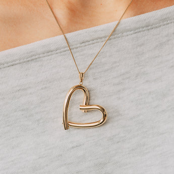 9ct Yellow Gold Open Heart Large Pendant