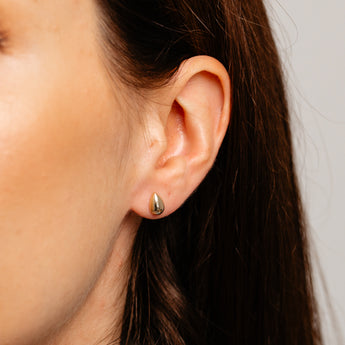 Teardrop Stud Earrings in 9ct Yellow Gold
