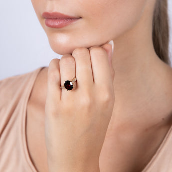 9ct Yellow Gold 3.10 Carat Garnet and 14 Diamonds Dress Ring