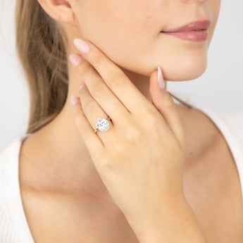 9ct Yellow Gold 29Cubic Zirconia Ring