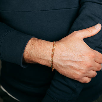 9ct Yellow Gold Silverfilled Double Concave 80 Gauge Curb 19cm Bracelet