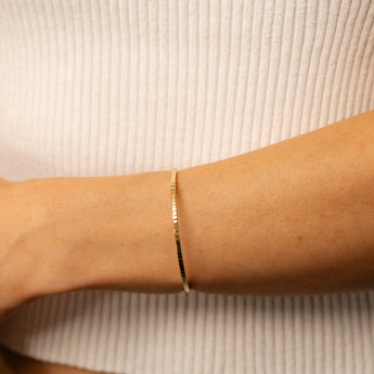9ct Yellow Gold Silverfilled Dicut Square Tube Bangle