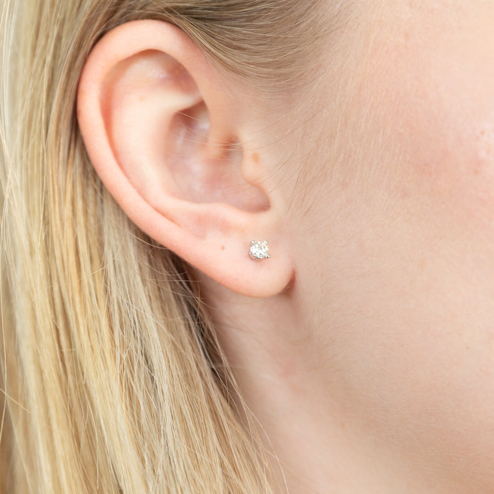 9ct White Gold 1/4 Carat Diamond Stud Earrings