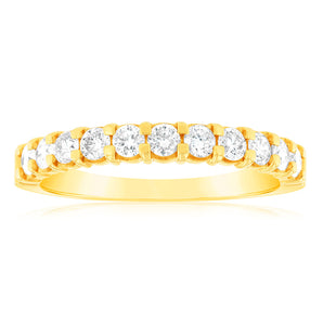 18ct Yellow Gold Ring With 1/2 Carats Of Diamonds Set with 11 Diamonds