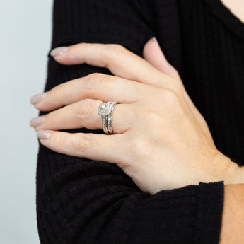 9ct White Gold Ring Bridal Set With 65 Diamonds Totalling