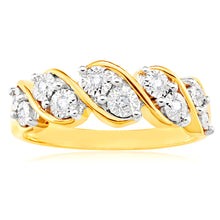 Load image into Gallery viewer, 9ct Yellow Gold Diamond Ring Set with 10 Beautiful Brilliant Diamonds