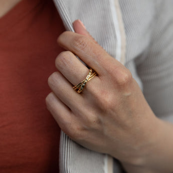14ct Gold Plated Sterling Silver Diamond Cross Over Ring with 7 Diamonds