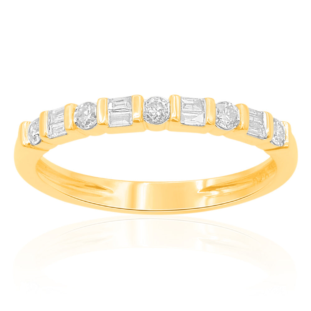 9ct Yellow Gold 1/5 Carat Diamond Ring With 5 Brilliant 8 Baguette Diamonds