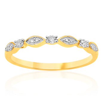 9ct Yellow Gold Diamond Ring With 11 Brilliant Diamonds