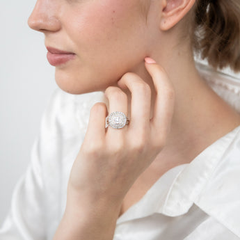 9ct Yellow Gold 1 Carat Diamond Ring with 107 Round Brilliant and Baguette Diamonds