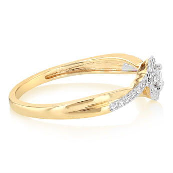 0.26 Carat Diamond Halo Ring in 9ct Yellow Gold