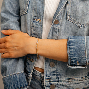 Diamond Slider Bracelet with 16 Round Brilliant Cut Diamonds in Gold Plated Brass