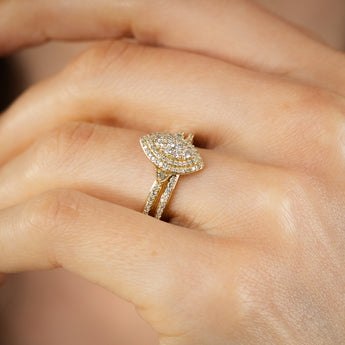 0.40 Carat Diamond 2-Ring Bridal Set in 9ct Yellow Gold
