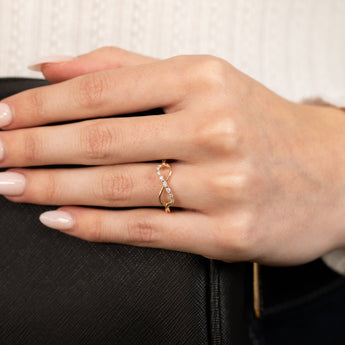 Luminesce Lab Grown 9ct Yellow Gold 7 Diamonds Infinity Ring