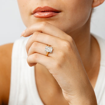 Luminesce Lab Grown 4 Carats Certified Radiant Diamond Solitaire Ring in 18ct Yellow Gold