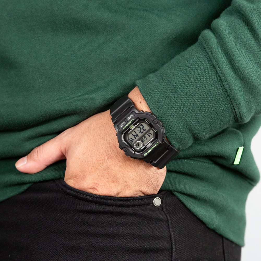 Casio Orologio Sportivo WS1400H-4AV - Nero, 100m Impermeabile, Memoria 60 Giri, Cronometro, Batteria 10 Anni