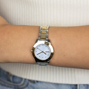 DKNY Park Ave Logo DK1L021M0085