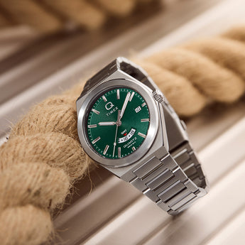 Q Timex Continental GMT TW2Y24800