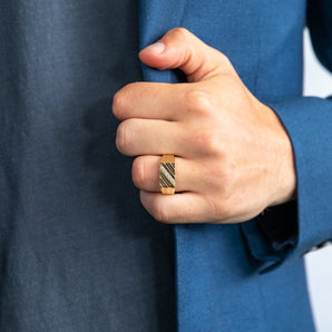 Cubic Zirconia Gents Ring in 9ct Yellow Gold