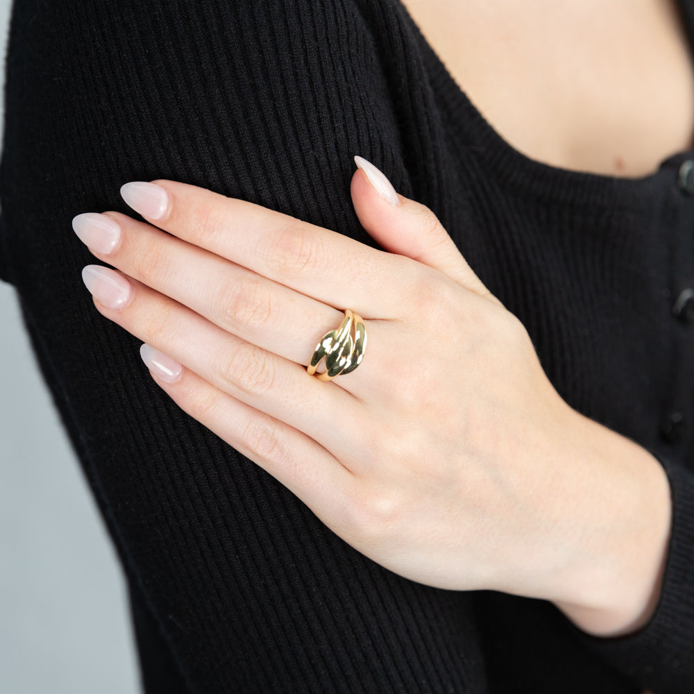 Skinny Classic Twist Ring Gold – J&CO Jewellery