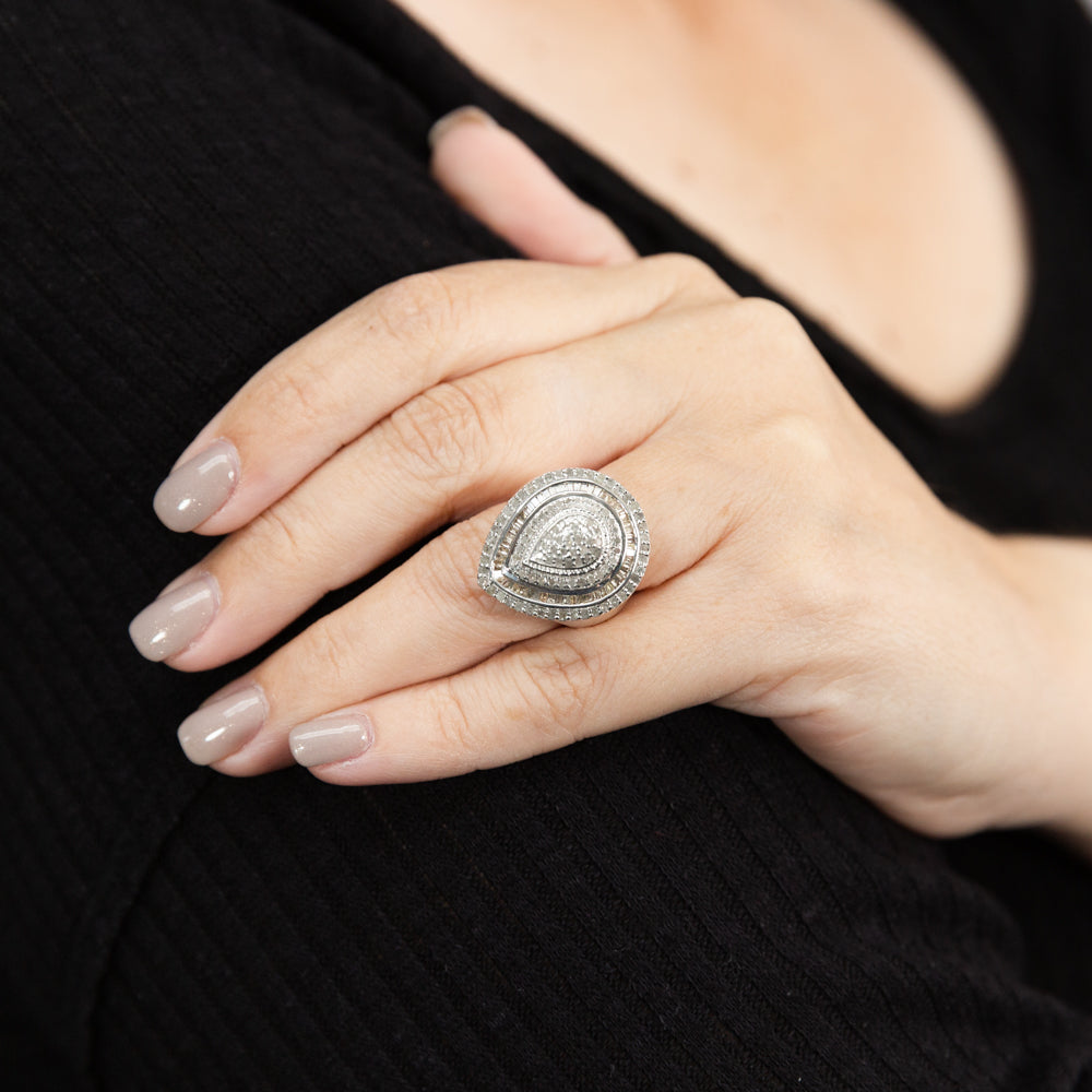 Sterling Silver 1.8 Carat Diamond Ring with Round Brilliant Cut Diamonds