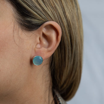 Sterling Silver 9.00 Carat Blue Agate Round Studs