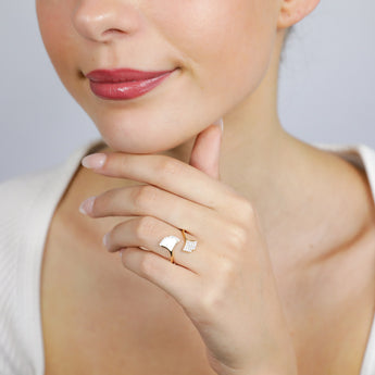 Sterling Silver Gold Plated Cubic Zirconia White Shell Pearl Dolphin Tail Ring