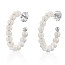 Load image into Gallery viewer, Sterling Silver 3.5-4mm 20mm Diametre Freshwater Pearl 3/4 Hoops