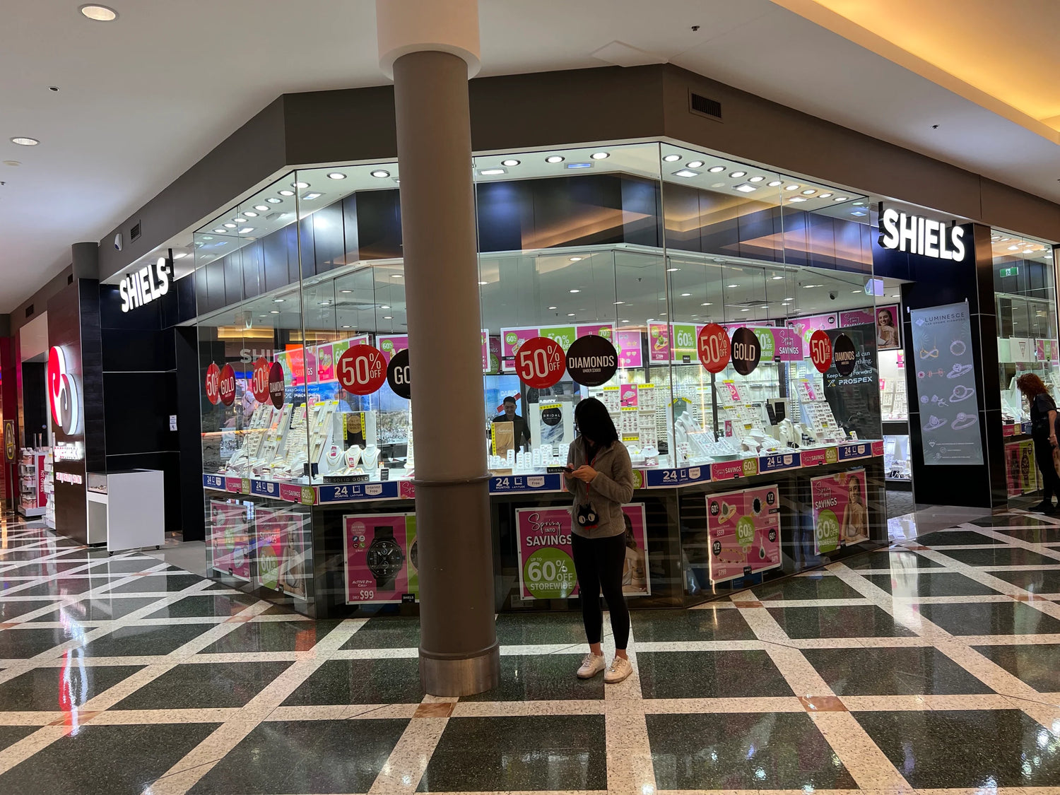 Jewelry places in the deals mall near me