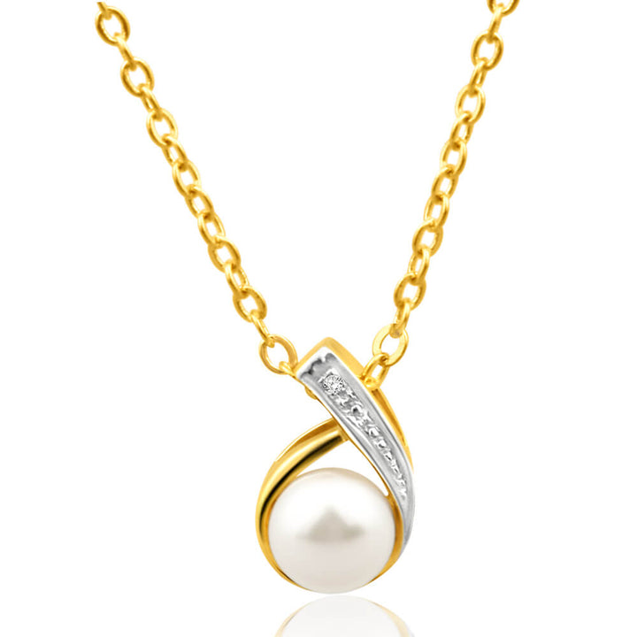 9ct Yellow Gold Gorgeous Diamond + Pearl Pendant