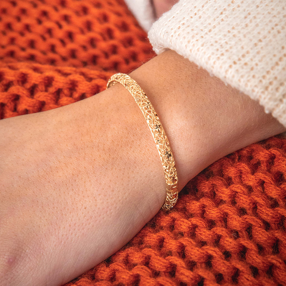 9ct Yellow Gold Fancy Mesh 65mm Bangle– Shiels Jewellers