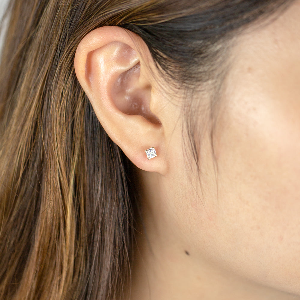 Christmas Sale Super Tiny Dot Helix Earring, 20g Helix Stud,cartilage  Stud,helix Piercing Stud, 2 3 4mm,silver,gold,rose - Etsy | Helix piercing  stud, Helix earrings, Gold helix earrings