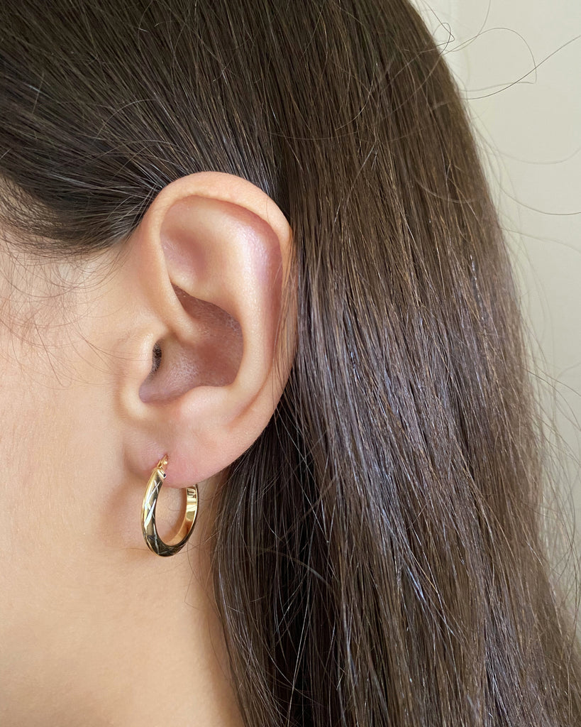 9ct Yellow Gold Silver Filled Criss Cross Diamond Cut 15mm Hoops Earrings