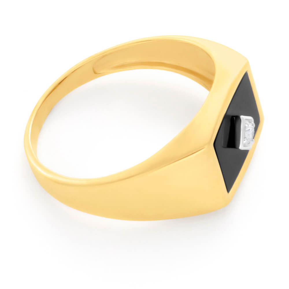 9ct Yellow Gold Onyx and Diamond Gents Ring