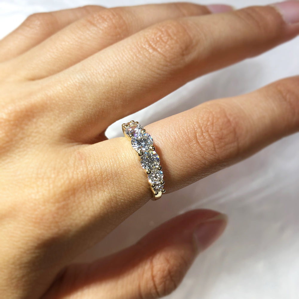 Ladies Custom Lucida Style 7-Stone Diamond Engagement Ring