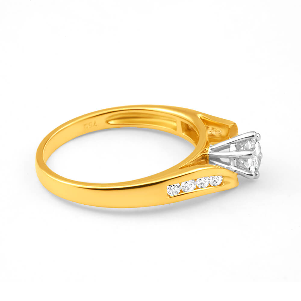 18ct Yellow Gold Ring With 8 Brilliant Cut Diamonds Totalling 1/2 Carats
