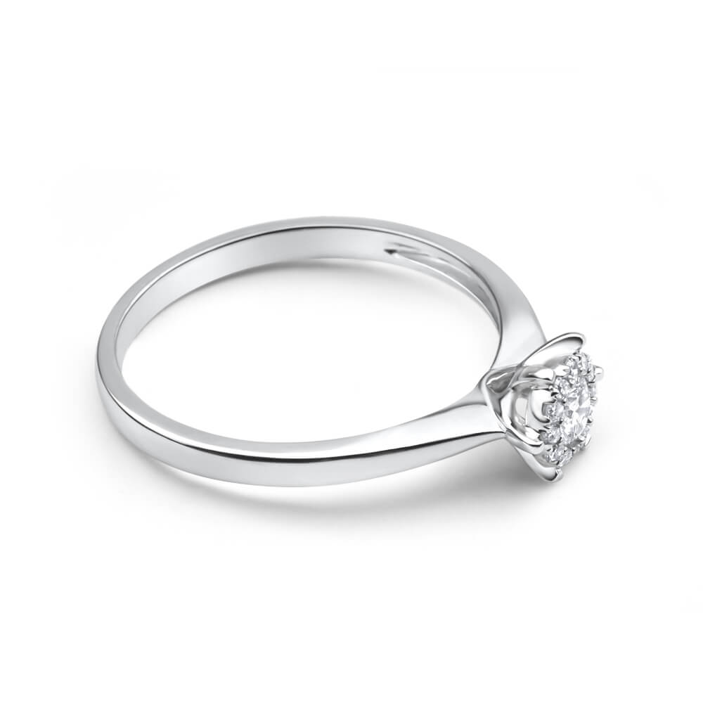 18ct White Gold Ring With 0.25 Carats Of Claw Set Diamonds