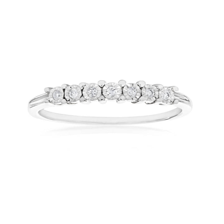 9ct White Gold Diamond Ring Set With 7 Brilliant Cut Diamonds