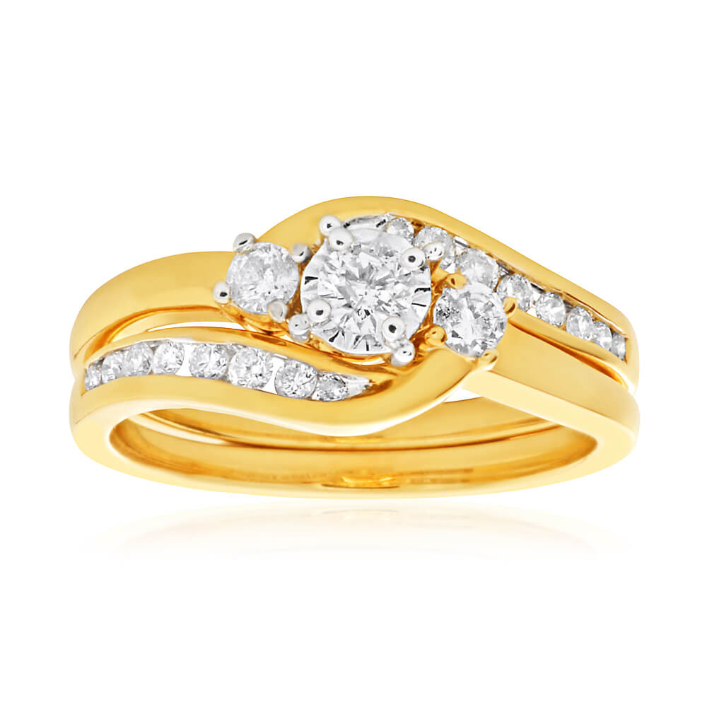 9ct Yellow Gold 2 Ring Bridal Set With 19 Diamonds Totalling 1/2 Carat