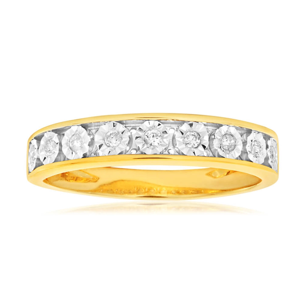 9ct Yellow Gold Diamond Ring Set with 9 Stunning Brilliant Diamonds