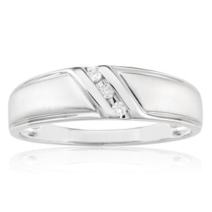 9ct White Gold Mens Ring With 3 Diamonds