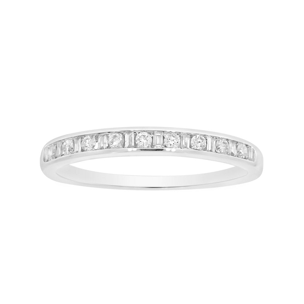 9ct White Gold Ring with 1/4 Carat of 9 Brilliant Diamonds and 10 Baguette Diamonds