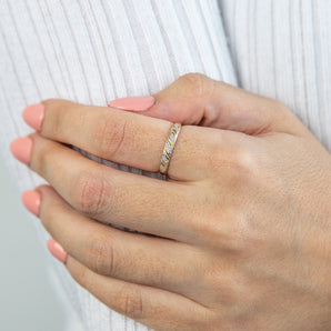 9ct Yellow Gold Diamond Ring with 10 Brilliant Diamonds