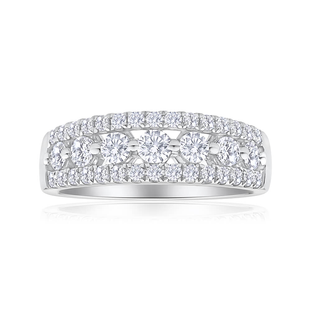 Flawless Cut 18ct White Gold Diamond Ring With 7 Centre Diamonds (TW=1CT)